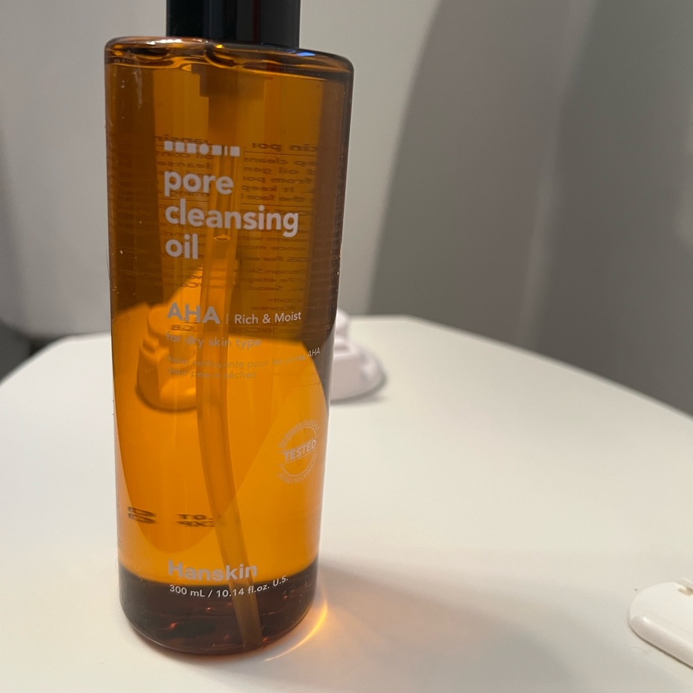 Hanskin AHA Pore Cleansing Oil NWOB